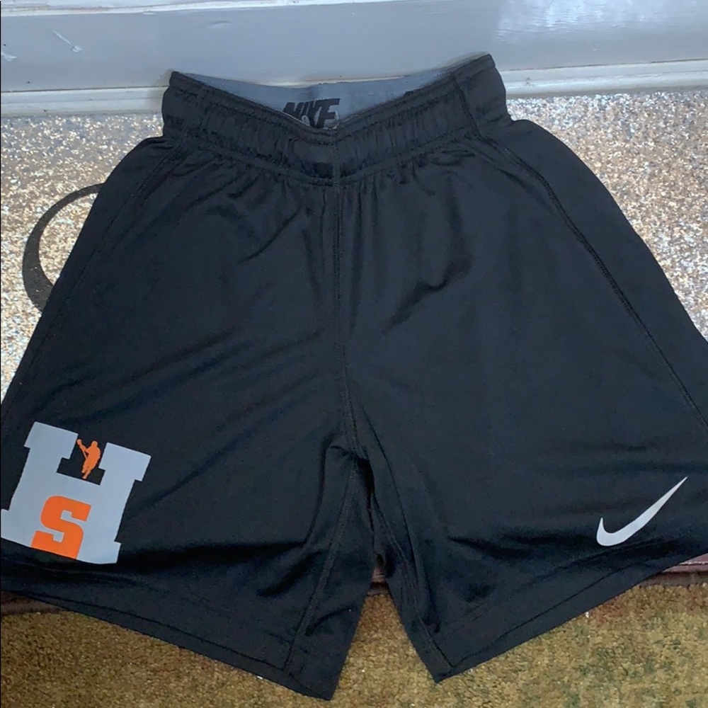 NIKE KID SHORT
